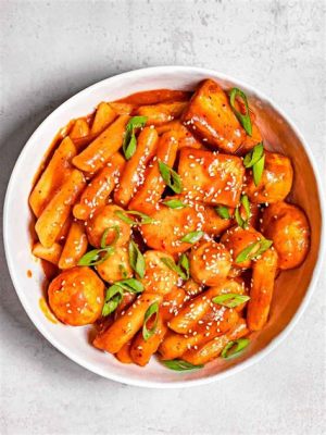  Ddeokbokki สุดเผ็ด! ร้อนแรงด้วยซอสเปรี้ยวหวานและความนุ่มฟูน่าลิ้มลอง