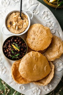  Halwa Puri: หวานมันละมุน สัมผัสกรอบนอกนุ่มในของอาหารเช้าชาวปากีสถาน!